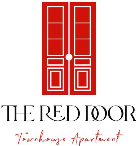 The Red Door Townhouse Apartment アーダーラ エクステリア 写真